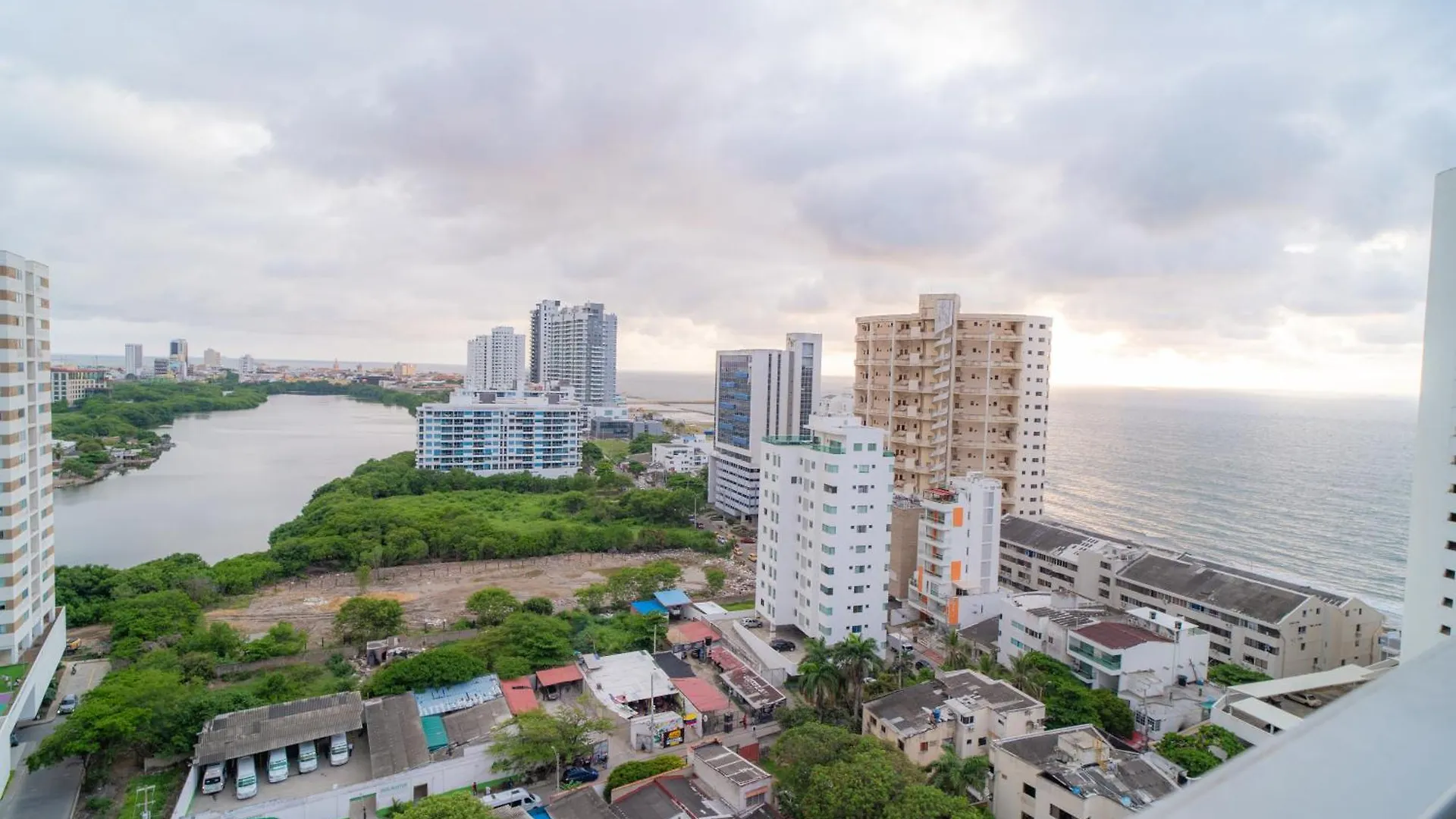 Amazing Luxury Duplex In Penthouse-Style With Private Jacuzzi By Evintra Stays Cartagena