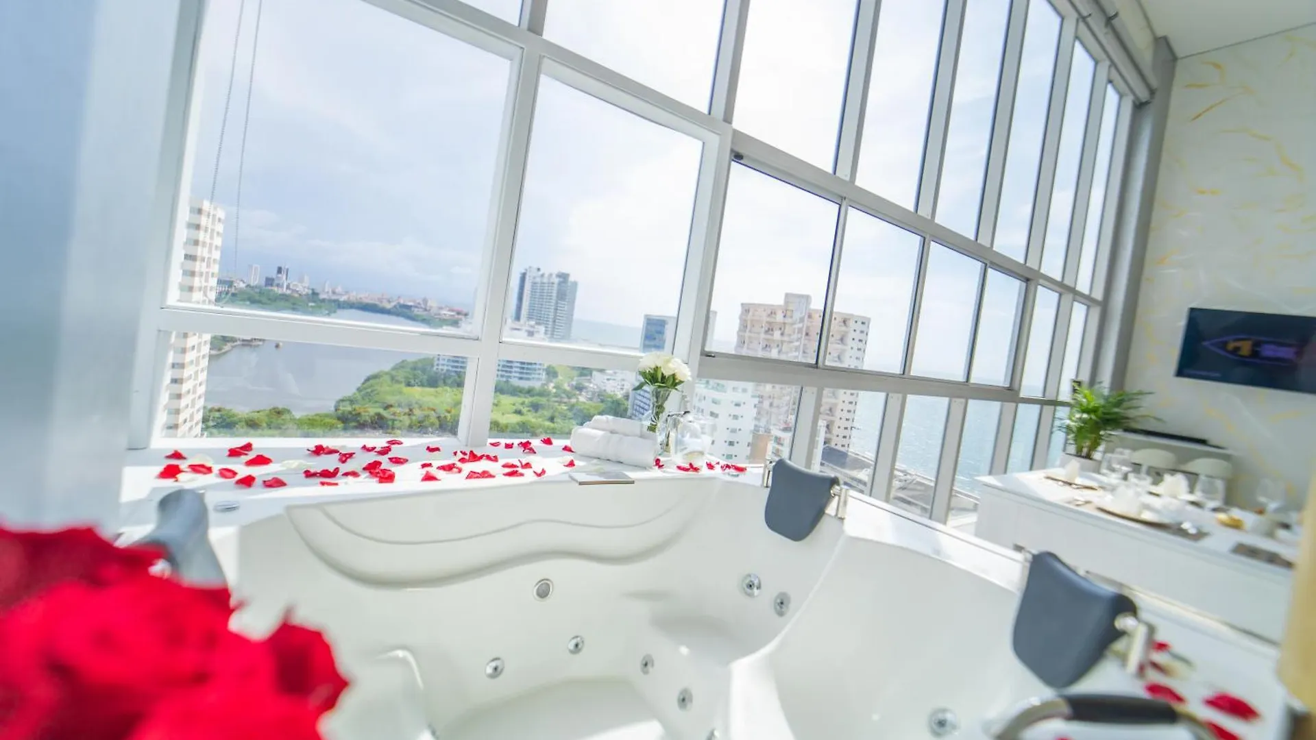 Amazing Luxury Duplex In Penthouse-Style With Private Jacuzzi By Evintra Stays Cartagena 0*,
