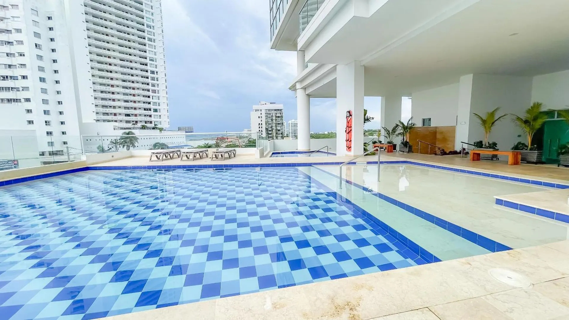 Amazing Luxury Duplex In Penthouse-Style With Private Jacuzzi By Evintra Stays Cartagena Apartman