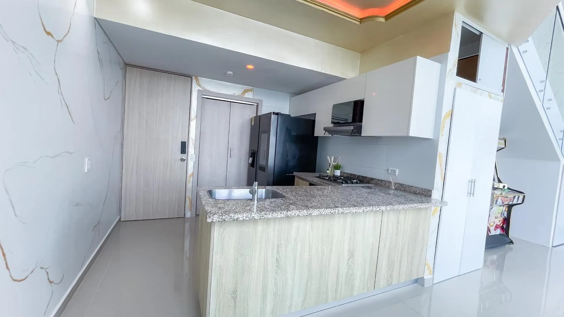 Amazing Luxury Duplex In Penthouse-Style With Private Jacuzzi By Evintra Stays Cartagena Apartman