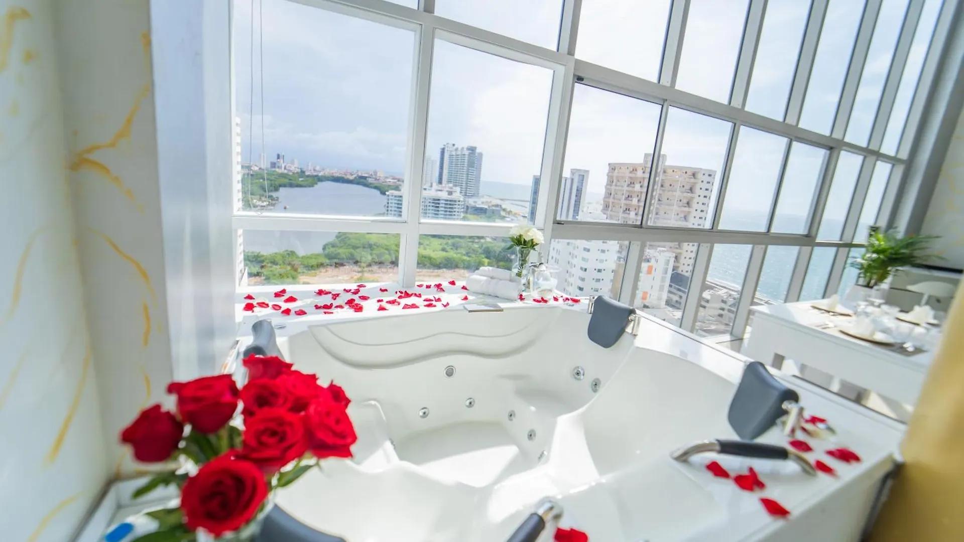 Apartman Amazing Luxury Duplex In Penthouse-Style With Private Jacuzzi By Evintra Stays Cartagena