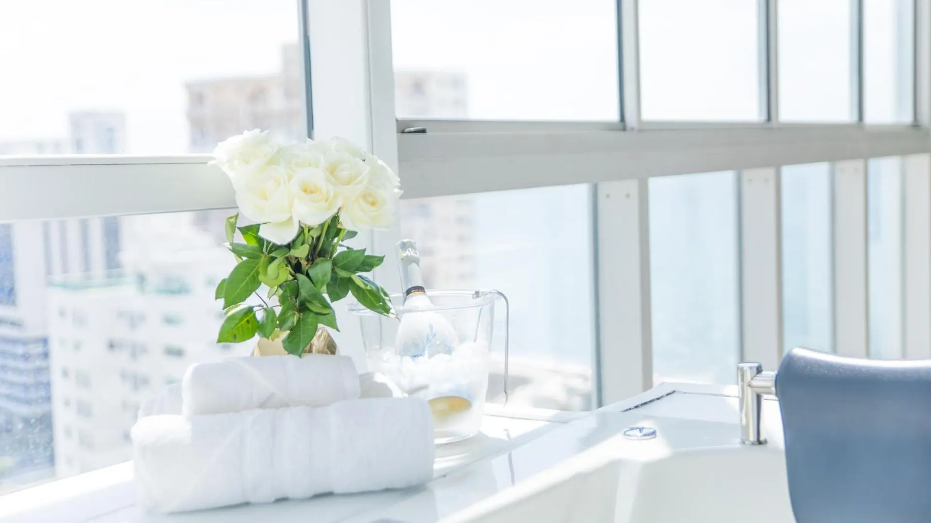 Amazing Luxury Duplex In Penthouse-Style With Private Jacuzzi By Evintra Stays Cartagena Apartman